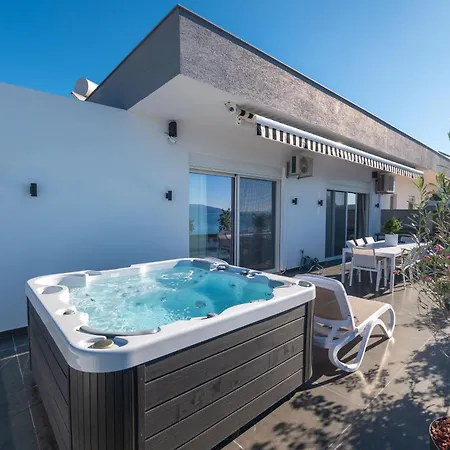 Summer Dream Penthouse Saranda