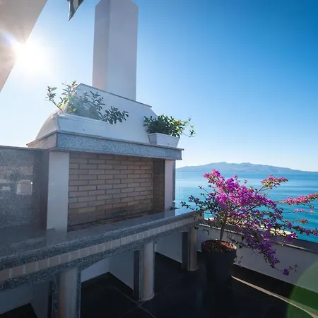 Apartment Starview Rooftop Sarand *
