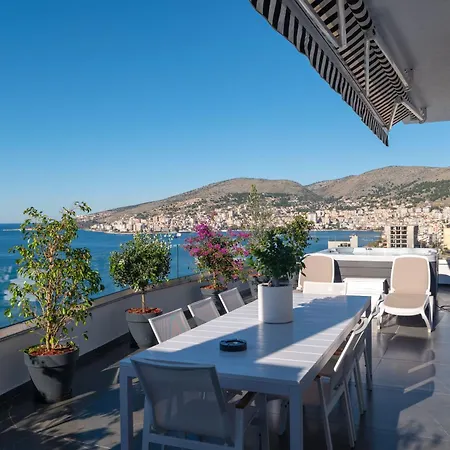 Starview Rooftop Sarand Apartment *